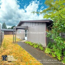 Building Photo - 1408 Josephine Ct SE
