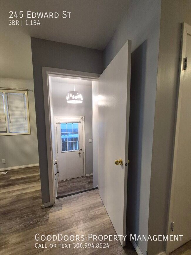 Photo du bâtiment - 245 Edward St