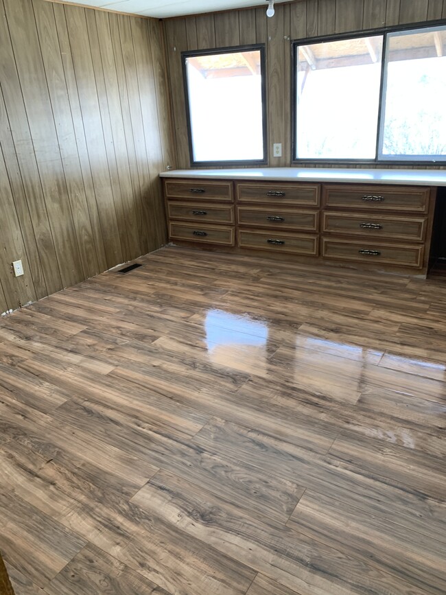 Bedroom - 725 Park Ave