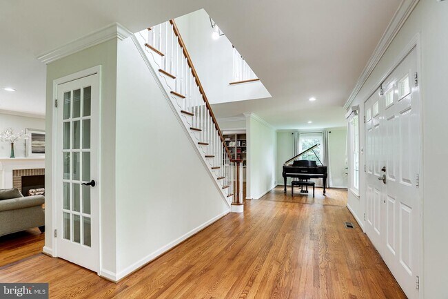 Building Photo - 6609 Heidi Ct