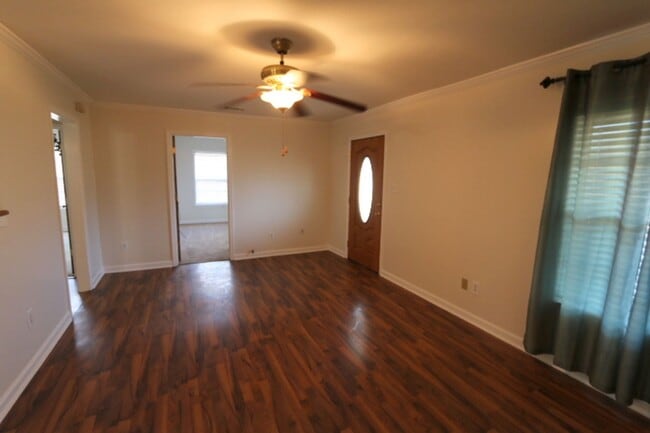 Photo - Quiet and Peaceful In the Country House