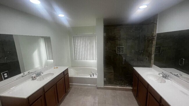 Foto del edificio - 9573 Cobblestone Creek Dr