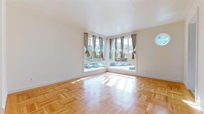 Foto del edificio - Beautiful 3 Bedroom 1.5 Bathroom with a Ga...