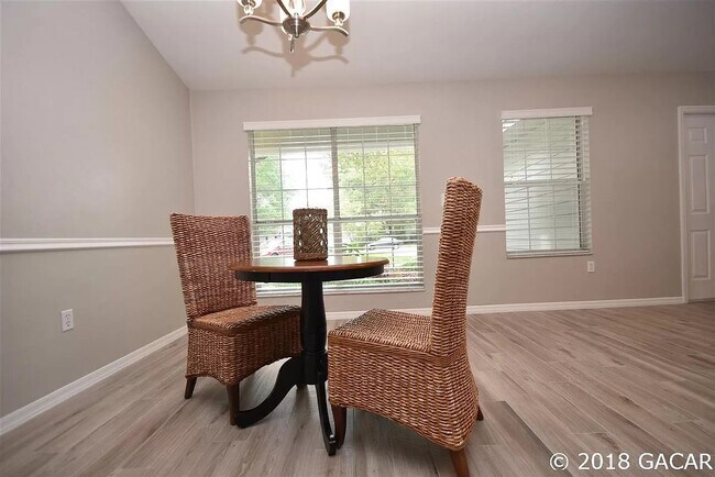Foto del edificio - 6241 SW 85th St