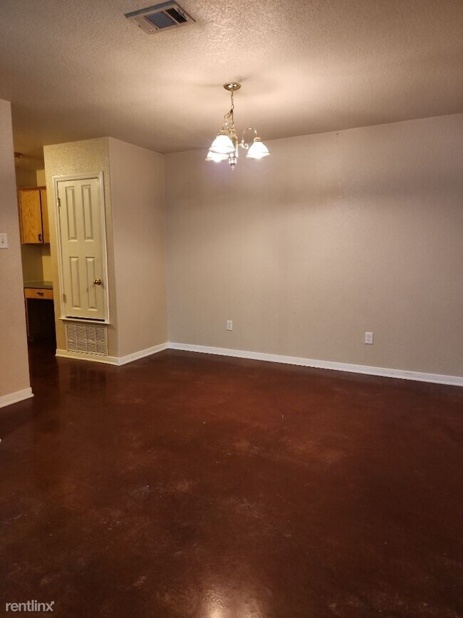 Foto del edificio - 3 br, 2 bath Duplex - 1606 Libby Ln