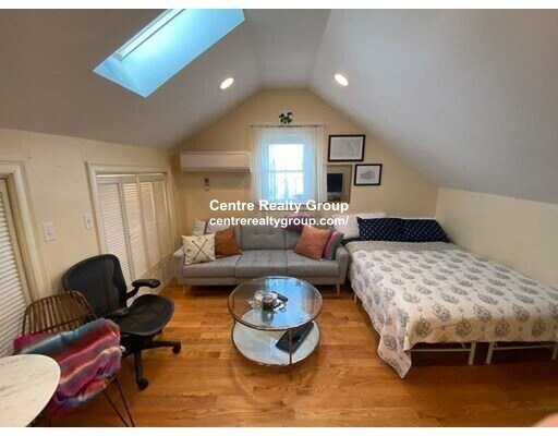 Foto del edificio - 19 Chestnut Hill Ave
