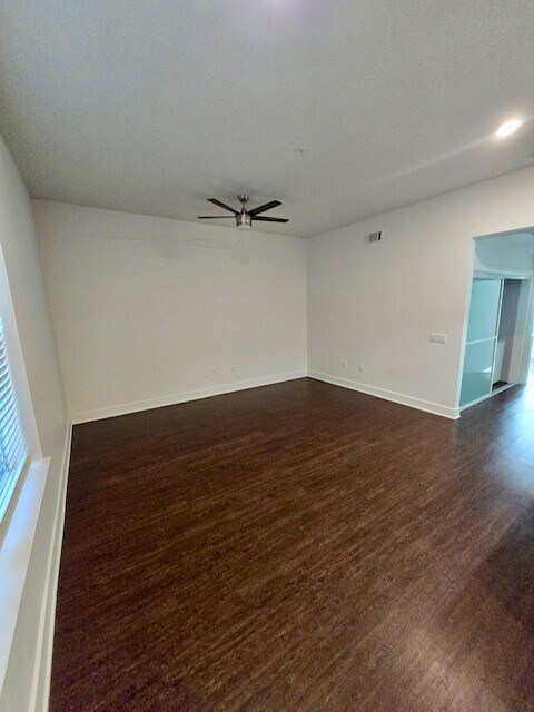 Foto del edificio - 726 E Emma Ave