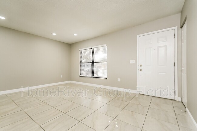 Foto del edificio - 1617 Crystalview Trail