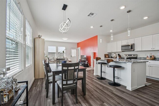 Building Photo - 409 Redfish Ln
