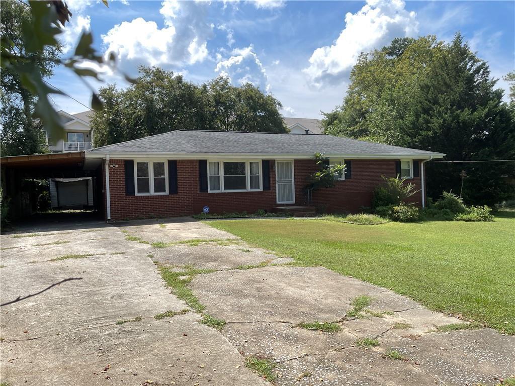 734 Meadowlark Dr  