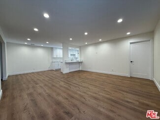 Building Photo - 9846 Monogram Ave