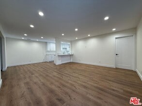 Building Photo - 9846 Monogram Ave