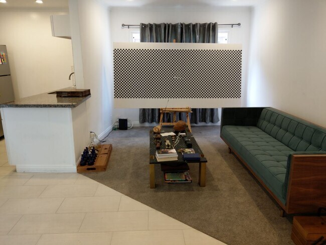 Foto del edificio - 937 Hilldale Ave