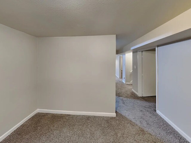 Foto del edificio - 8130 Stuart St