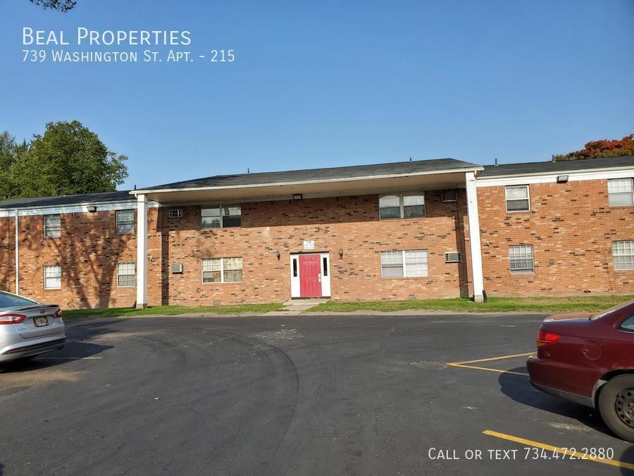 739 Washington St Unit 215, Monroe, MI 48161 Room for Rent in Monroe