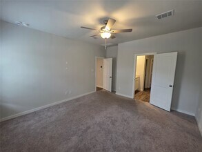 Building Photo - 25049 Pomegranate Pl