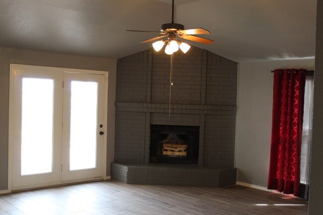 Foto del edificio - 505 SW 149th Pl