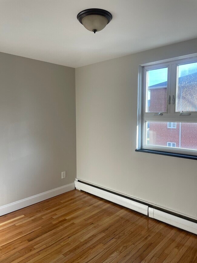 Foto del edificio - 121 Warren St