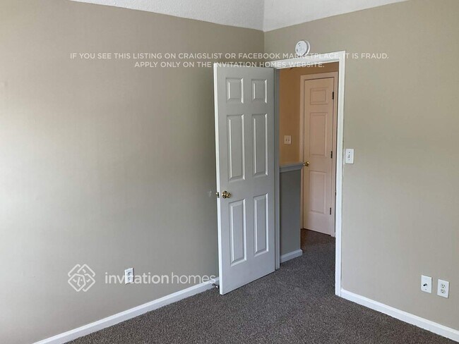 Foto del edificio - 4264 Ward Bluff Ct