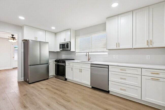 Foto del edificio - 433 Greenmount Dr