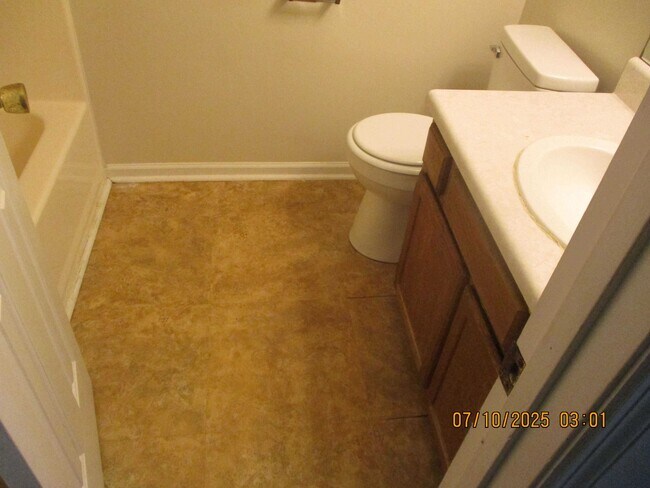 Building Photo - 103 Gala Ct