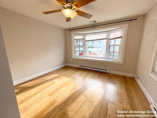 Building Photo - 115 Buttonwood St