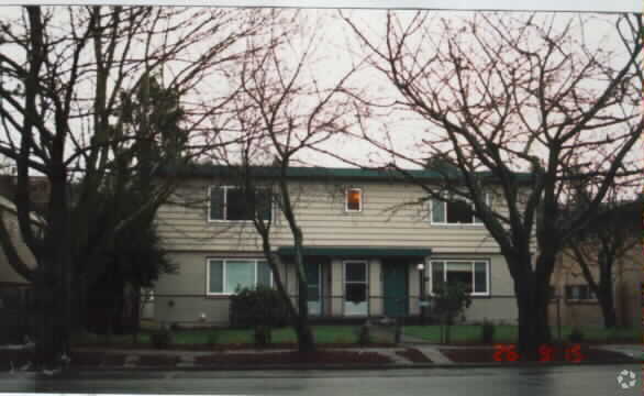 Building Photo - 5440 Fauntleroy Way SW