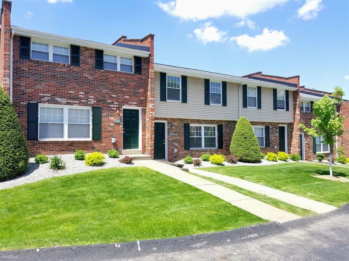 442 Mower Dr, Plum, PA 15239 Townhome Rentals in Plum PA