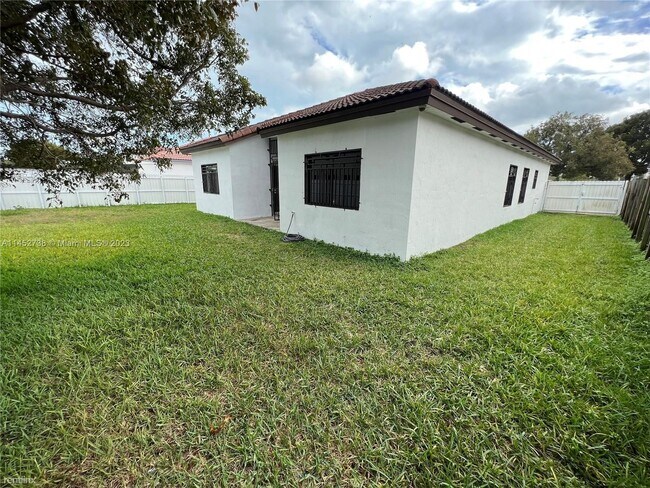 Foto del edificio - 3 br, 2 bath House - 11033 SW 226th Ter