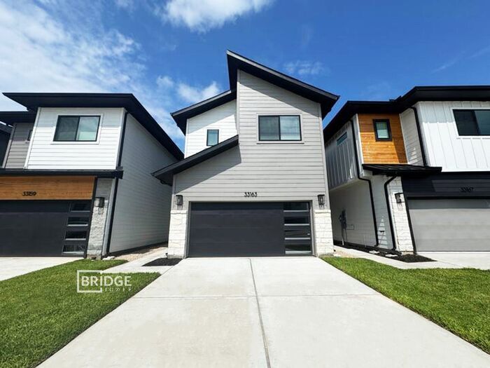 Foto principal - 33163 Oak Hts Pl