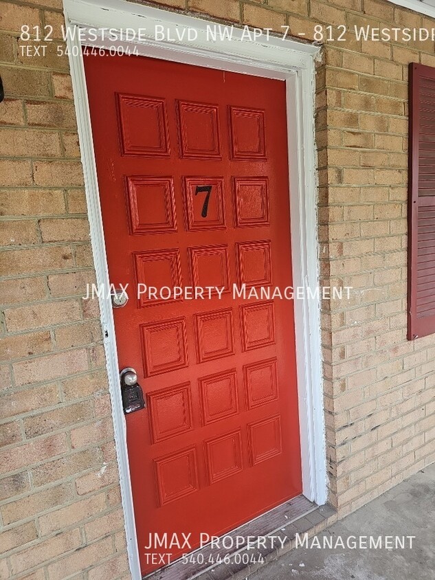 Primary Photo - This property has a no security deposit op...