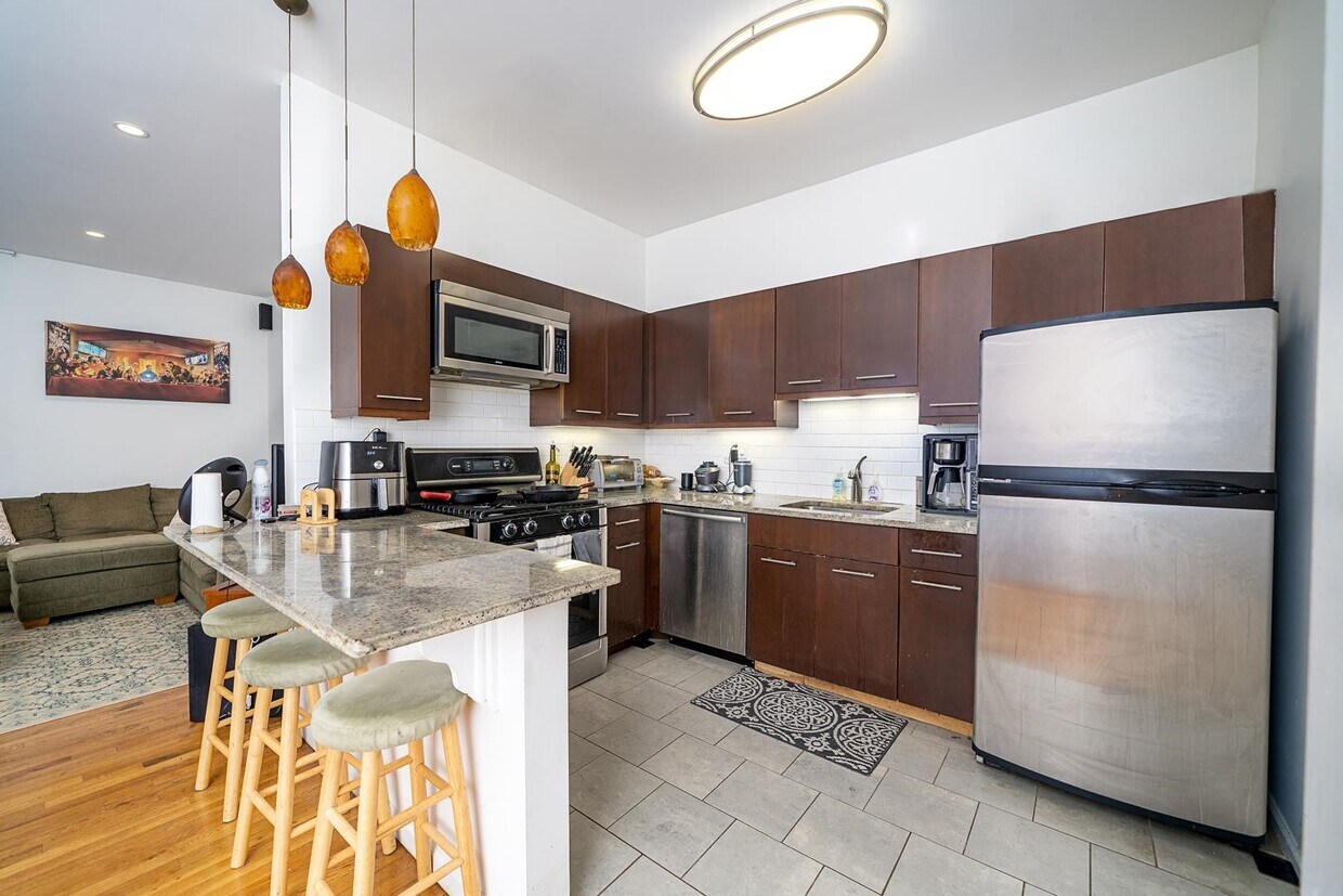 Foto principal - 501 Adams St
