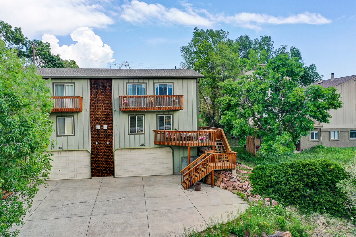 Foto principal - 619 Manitou Blvd