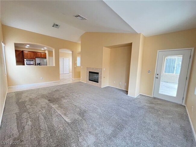 Foto del edificio - 5044 Walbrook Ln
