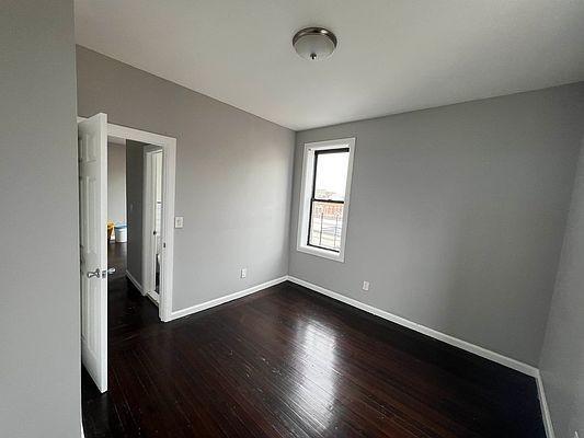 Foto del edificio - 2 bedroom in BRONX NY 10468