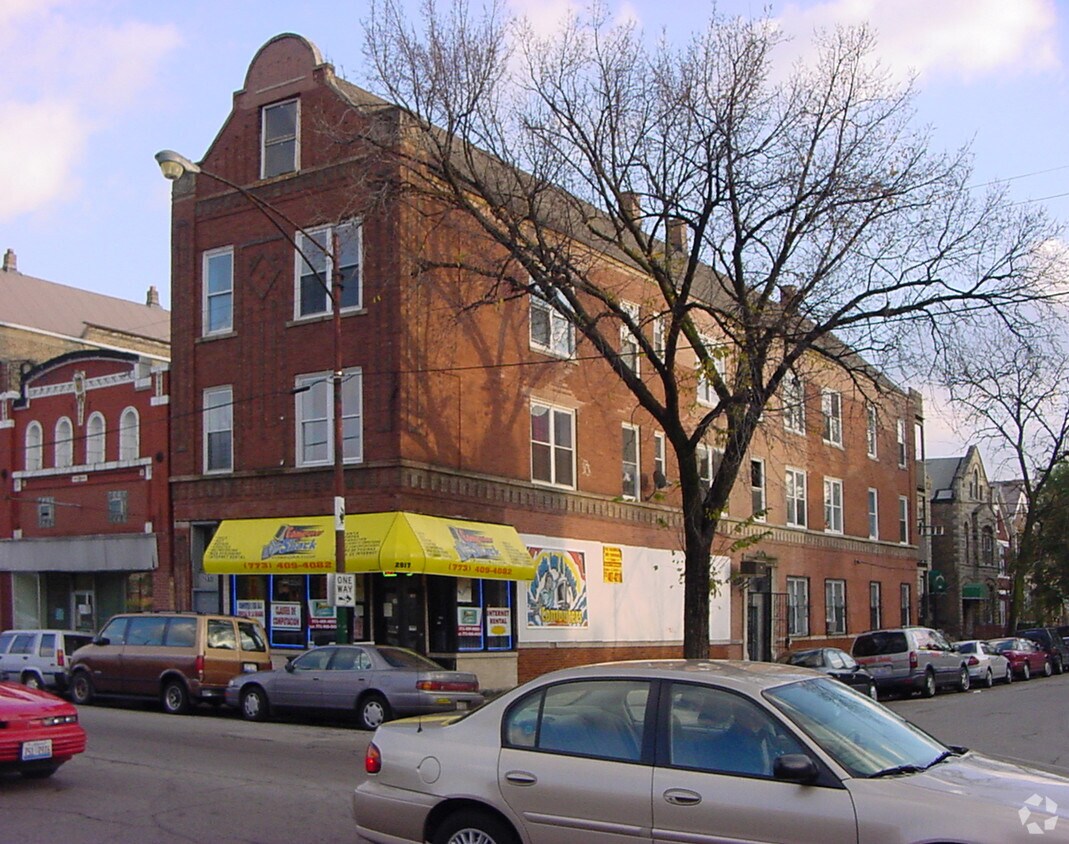 Foto del edificio - 2917 W Cermak Rd