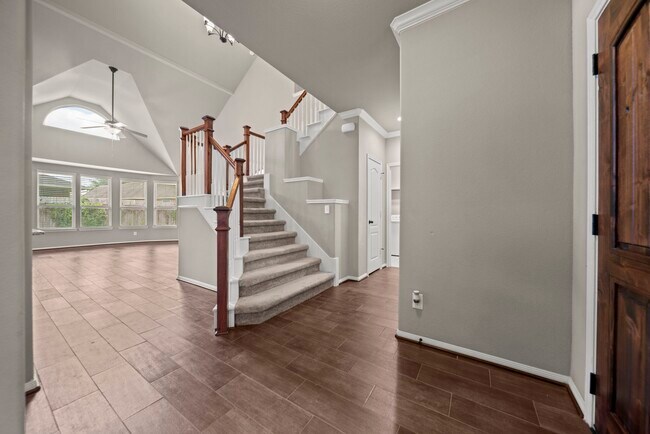 Foto del edificio - 307 Fairwood Springs Ln