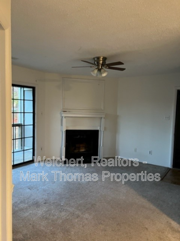 Foto del edificio - 3804 Chimney Ridge Pl