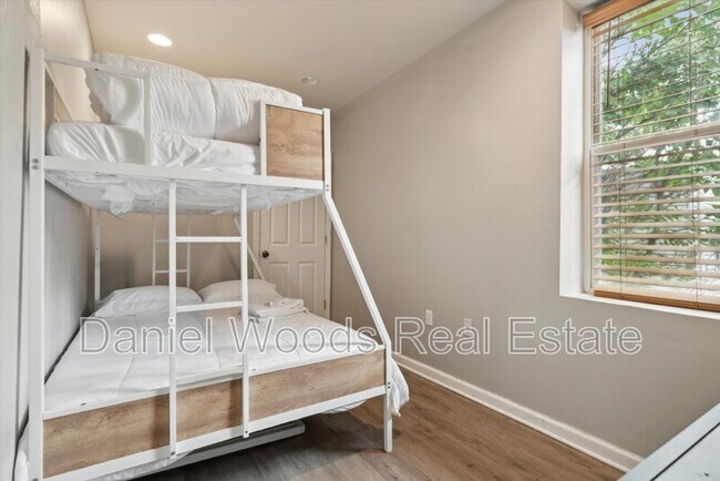 Foto del edificio - 2144 N 18th St