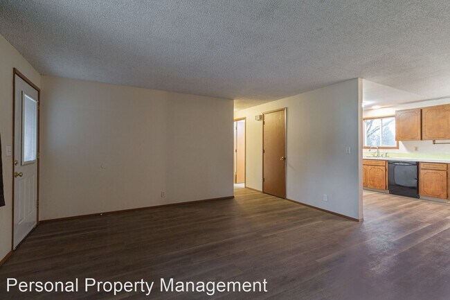 Foto del edificio - 3 br, 1.5 bath House - 9212 NE 66th Street