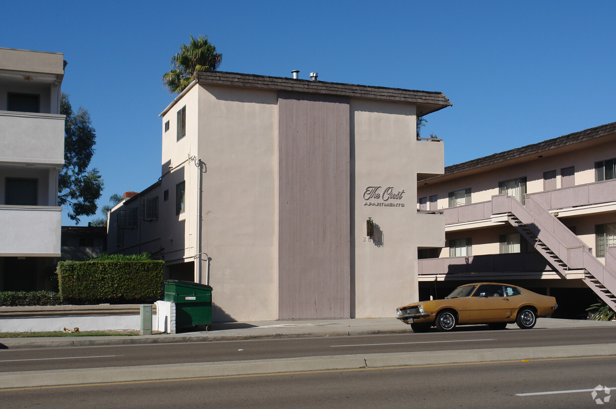 Building Photo - The Crest Apartments