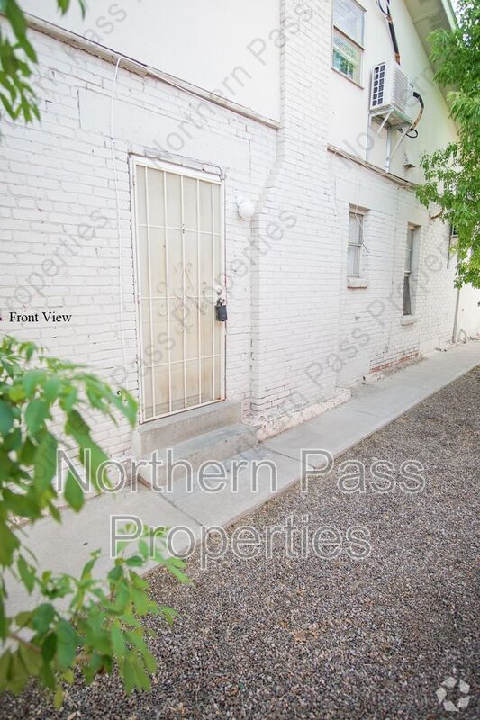 Building Photo - 3403 Pershing Dr