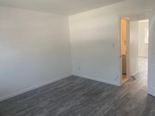 Foto del edificio - 958 Ashford St