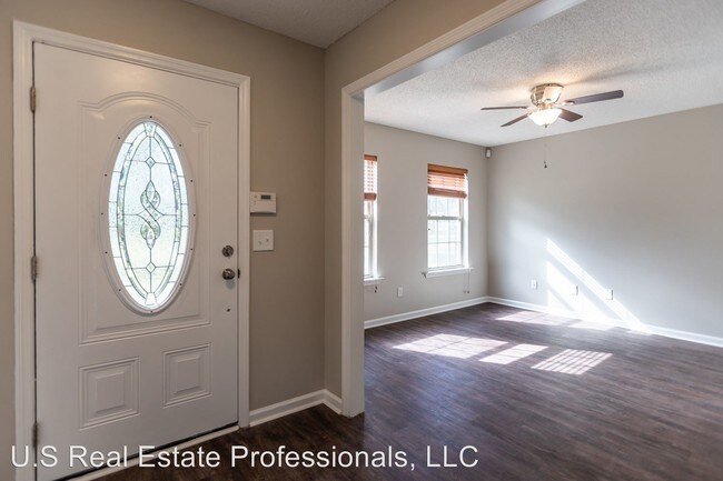 Building Photo - 4 br, 2.5 bath House - 170 Marsh Drive