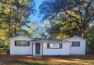 Building Photo - 300 W Sycamore Rd