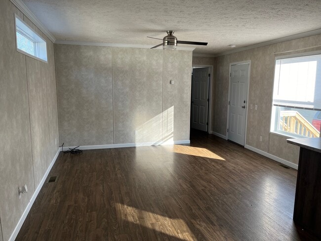 Building Photo - 85 Nettie Ave