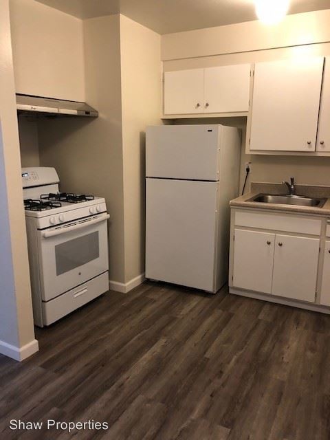 Building Photo - 1728 Curtis St