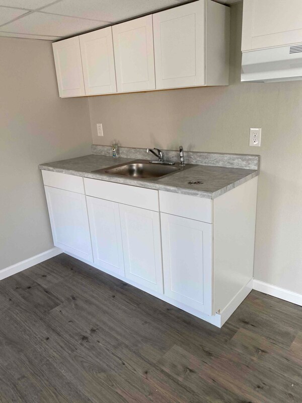 510 W Unit 1/2, Bridgeport, OH 43912 Room for Rent in Bridgeport, OH