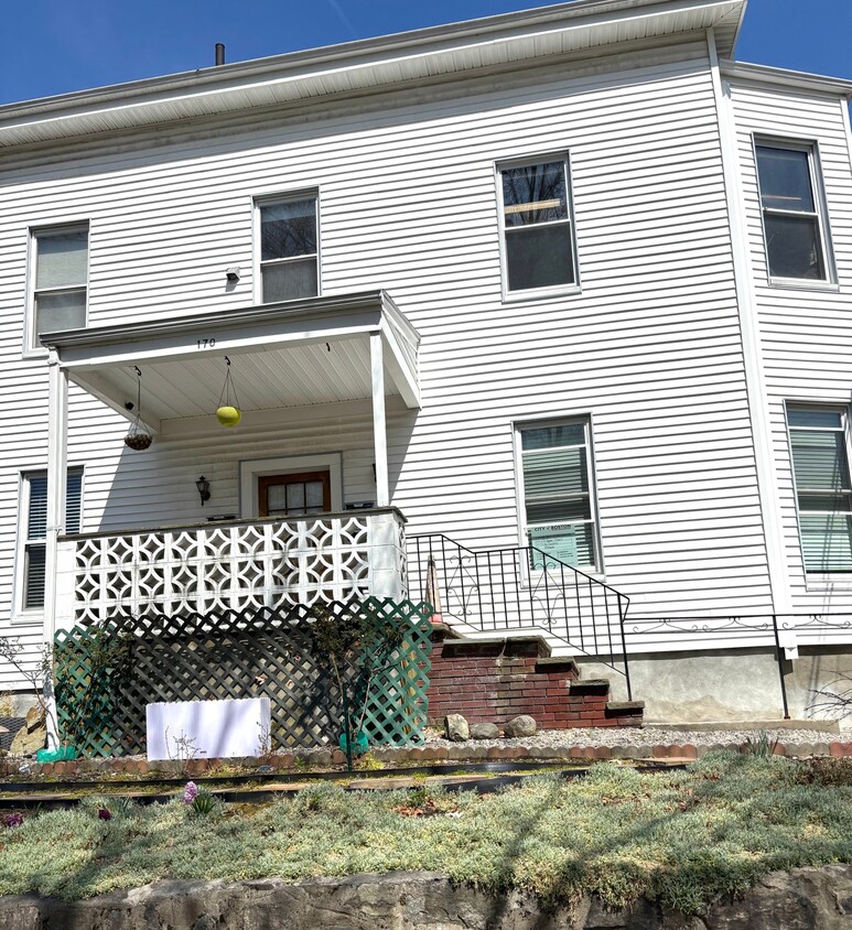 Photo - 170 Poplar St (Boston, MA)