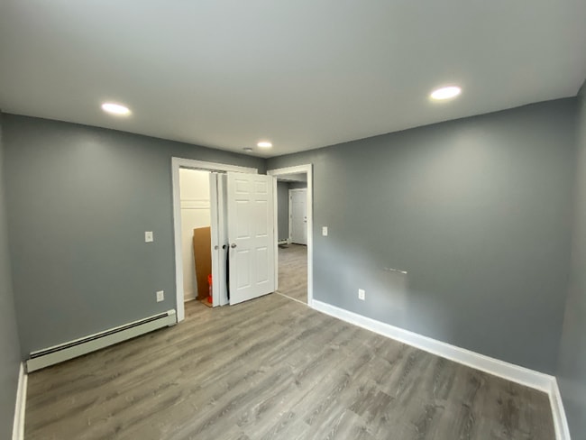 Foto del edificio - 301 Lilac Ln